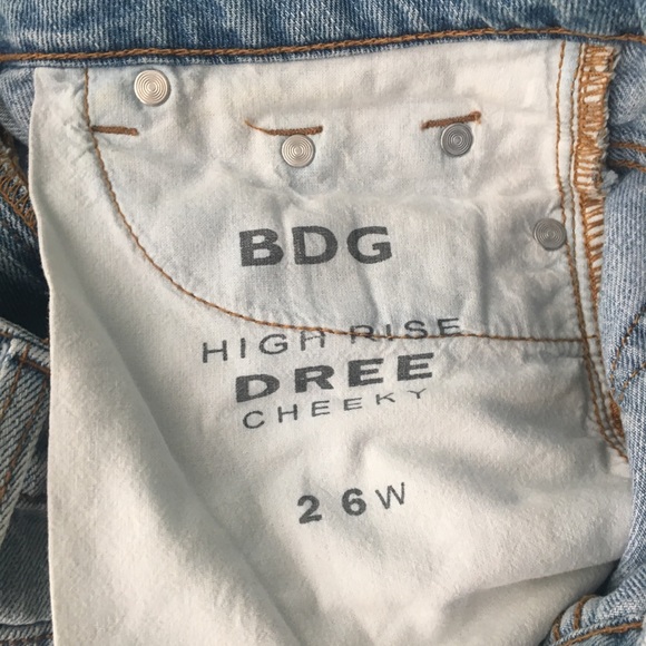 Urban Outfitters Jean Shorts - Picture 4 of 4